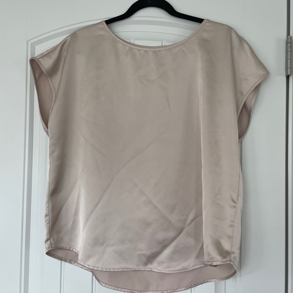 Tahari Gold shirt